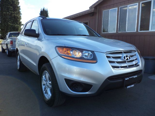 Hyundai Santa Fe 2011 photo 2