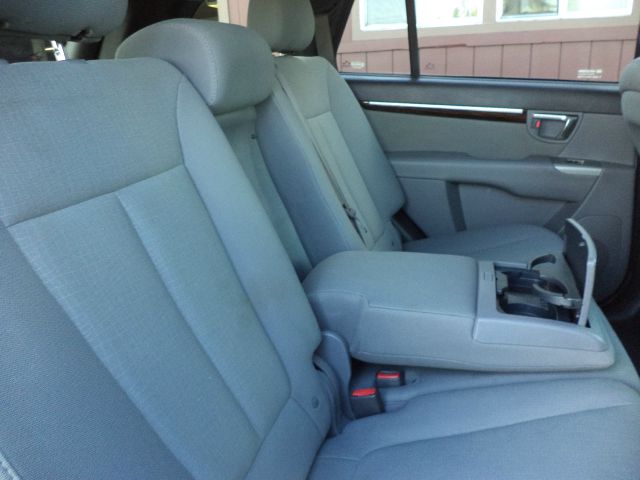 Hyundai Santa Fe 2011 photo 3