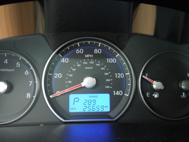 Hyundai Santa Fe 2011 photo 4