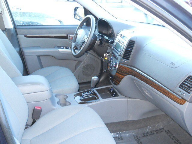 Hyundai Santa Fe 2012 photo 2