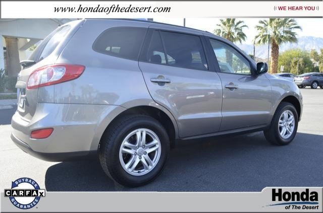 Hyundai Santa Fe 2012 photo 1