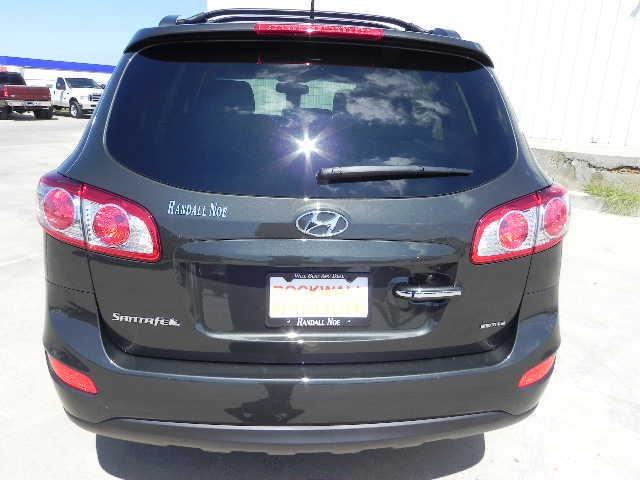 Hyundai Santa Fe 2012 photo 3