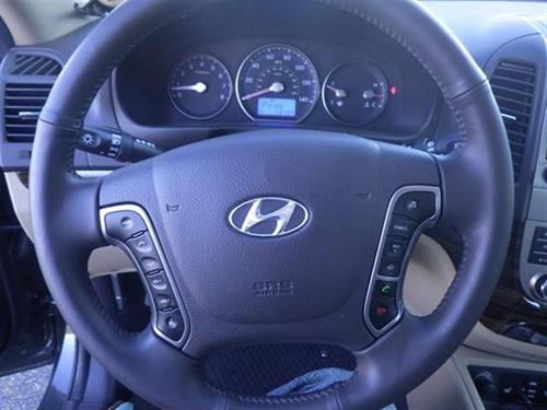 Hyundai Santa Fe 2012 photo 4