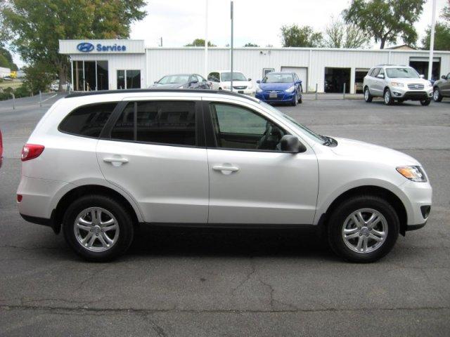 Hyundai Santa Fe 2012 photo 4