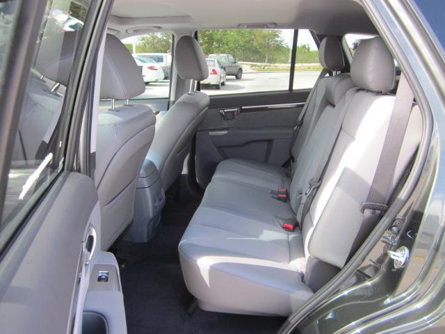 Hyundai Santa Fe SE, Stow N Go, 1-owner Sport Utility