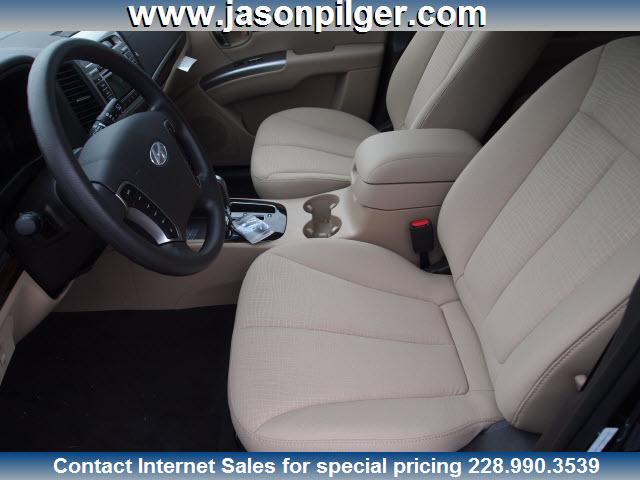 Hyundai Santa Fe 2012 photo 4
