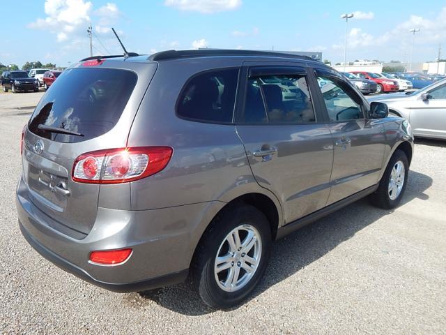 Hyundai Santa Fe 2012 photo 3
