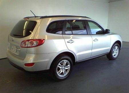 Hyundai Santa Fe 2012 photo 3