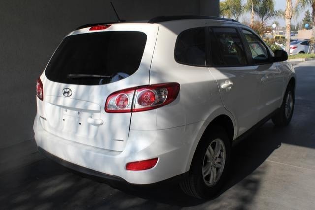 Hyundai Santa Fe 2012 photo 3
