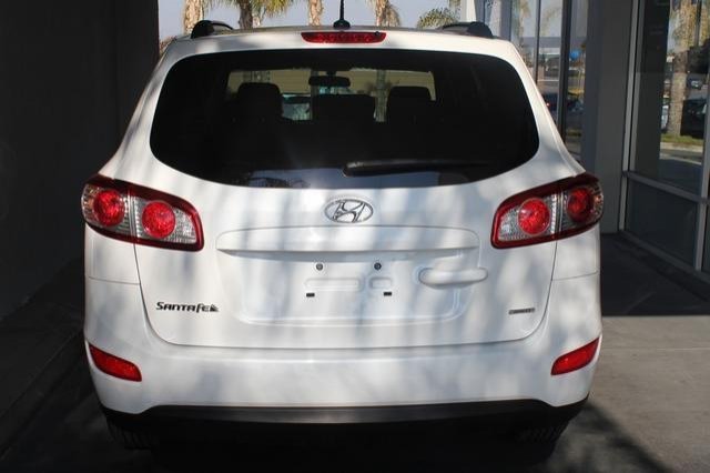 Hyundai Santa Fe 2012 photo 4