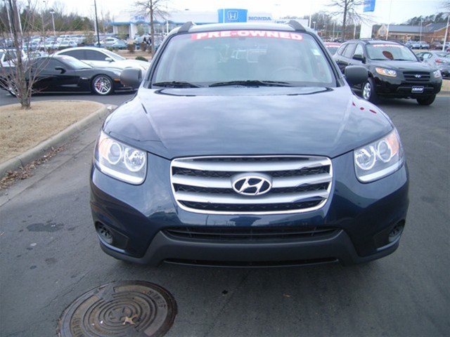 Hyundai Santa Fe 2012 photo 1