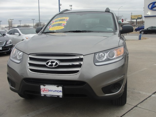 Hyundai Santa Fe 2012 photo 1