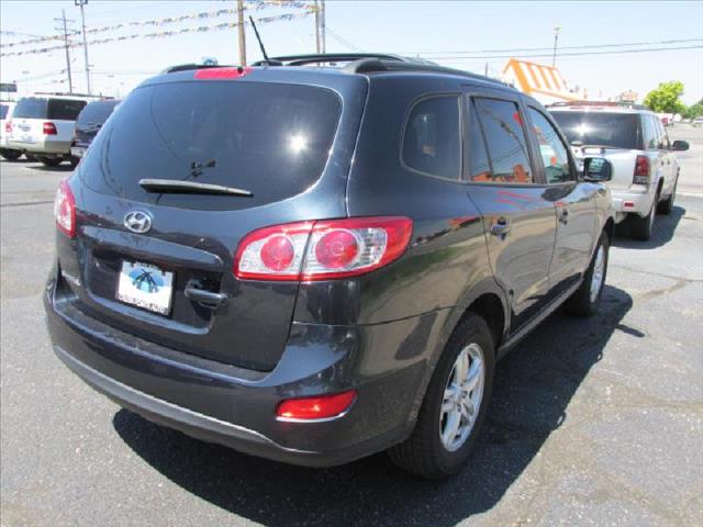 Hyundai Santa Fe 2012 photo 3