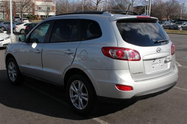 Hyundai Santa Fe 2012 photo 4