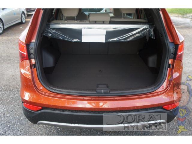 Hyundai Santa Fe 2013 photo 1