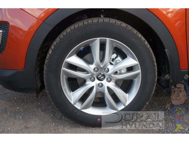 Hyundai Santa Fe 2013 photo 2