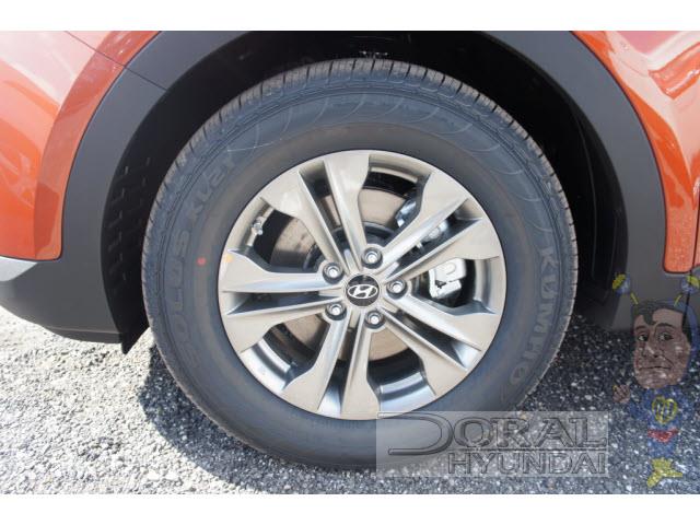 Hyundai Santa Fe 2014 photo 1