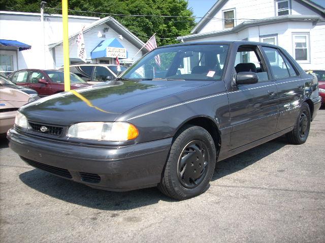 Hyundai Sonata 1992 photo 1