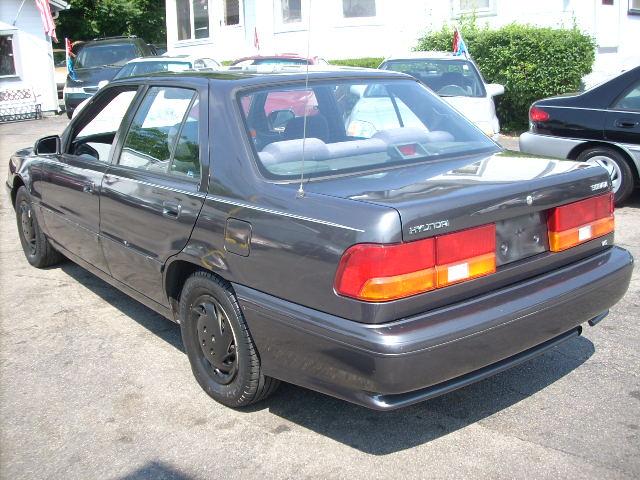 Hyundai Sonata 1992 photo 2