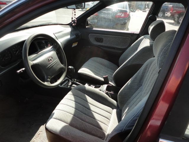 Hyundai Sonata 1997 photo 2
