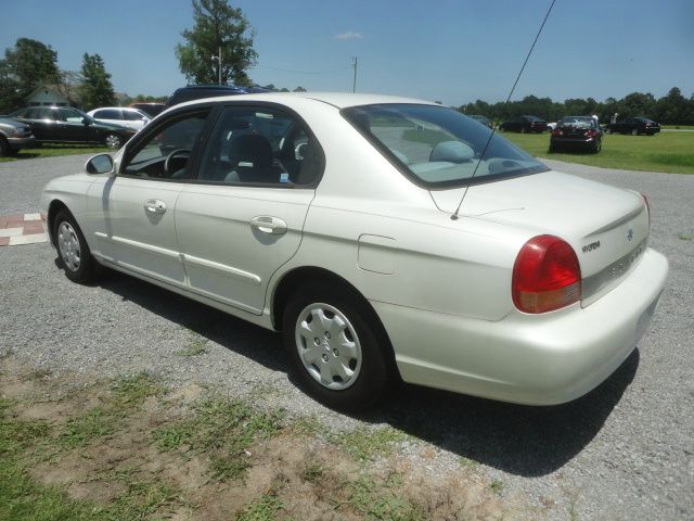 Hyundai Sonata 1999 photo 3