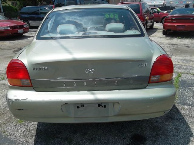 Hyundai Sonata 1999 photo 1