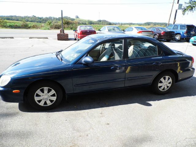 Hyundai Sonata 2000 photo 3