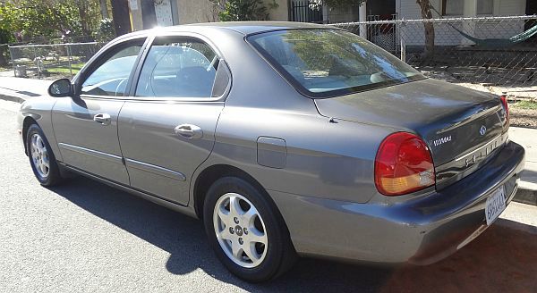 Hyundai Sonata 2000 photo 2