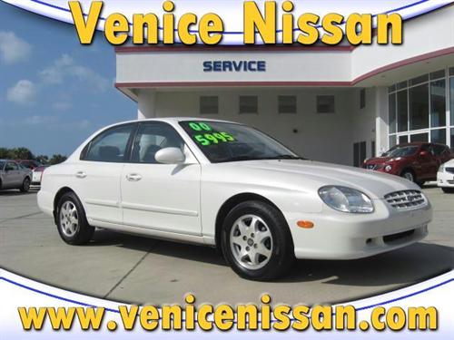 Hyundai Sonata 2000 photo 2
