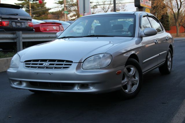 Hyundai Sonata 2000 photo 4