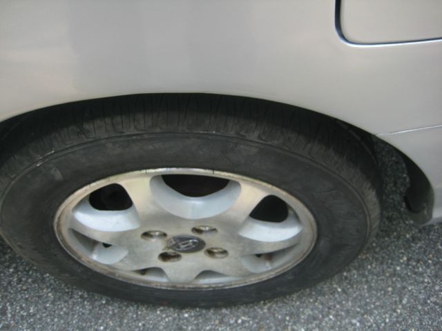 Hyundai Sonata 2000 photo 1