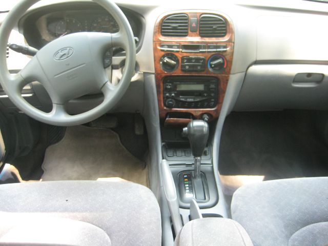 Hyundai Sonata 2000 photo 11