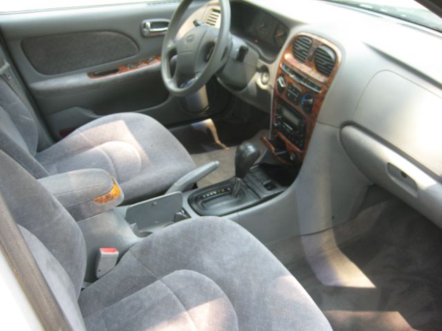 Hyundai Sonata 2000 photo 3