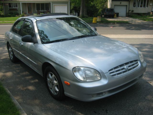 Hyundai Sonata 2000 photo 4