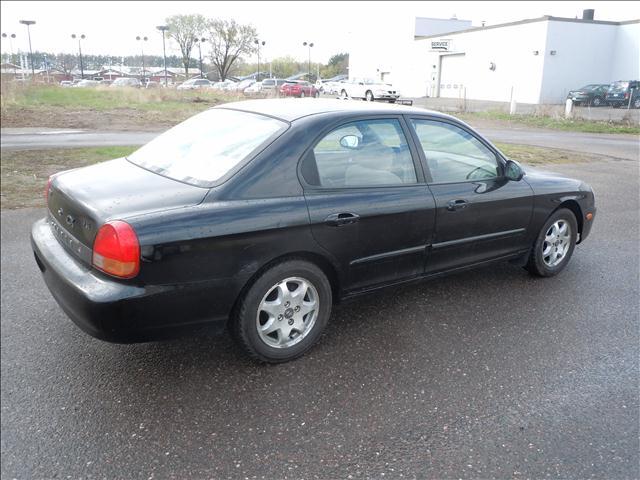 Hyundai Sonata 2000 photo 3