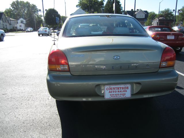 Hyundai Sonata 2000 photo 2