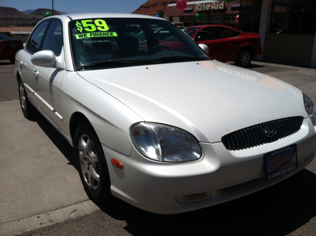 Hyundai Sonata 2001 photo 4