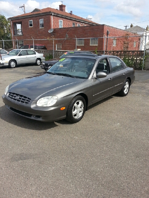 Hyundai Sonata 2001 photo 3
