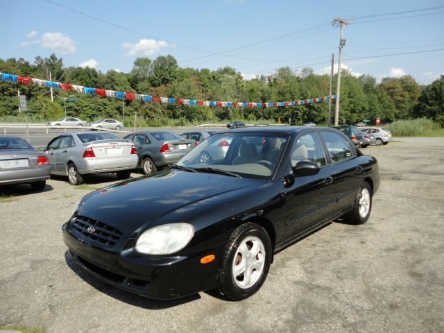 Hyundai Sonata 2001 photo 2