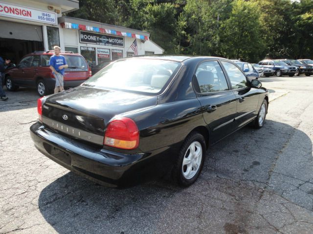 Hyundai Sonata 2001 photo 4
