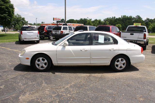 Hyundai Sonata 2001 photo 3