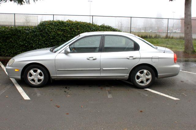 Hyundai Sonata 2001 photo 1