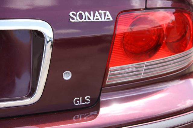 Hyundai Sonata 2002 photo 0