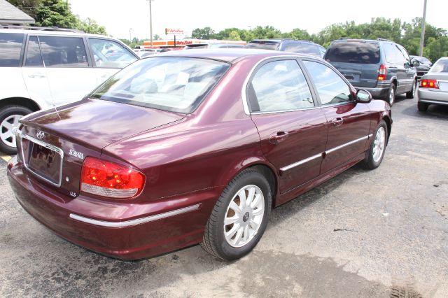Hyundai Sonata 2002 photo 3