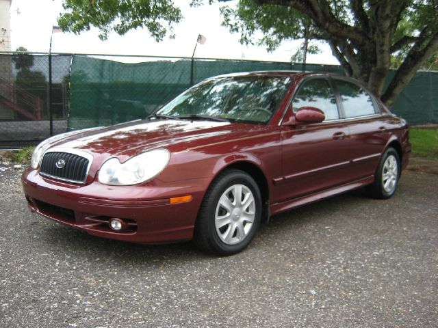 Hyundai Sonata 2002 photo 24