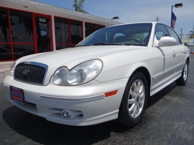 Hyundai Sonata 2002 photo 1