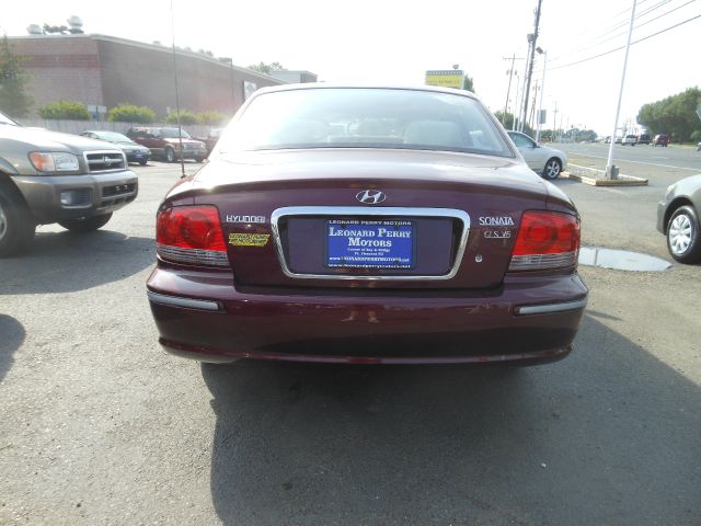 Hyundai Sonata 2002 photo 3