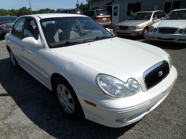 Hyundai Sonata 2002 photo 0