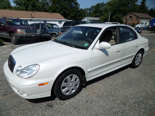 Hyundai Sonata 2002 photo 3