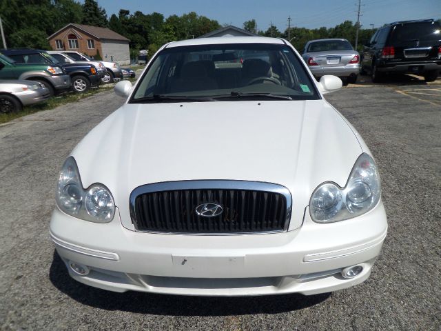 Hyundai Sonata 2002 photo 4